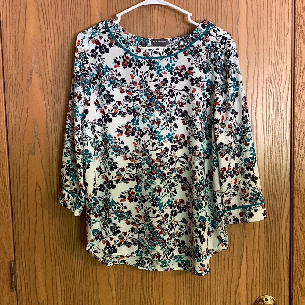 Women’s 3/4 sleeve blouse